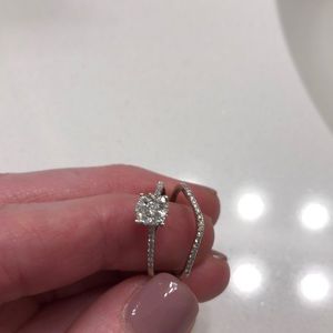 Wedding ring and band set